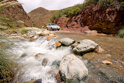 river crossing with a volskwagen gol, abra el acay, acay pass, argentina, car, fording, gol, golf, noroeste argentino, river crossing, volkswagen