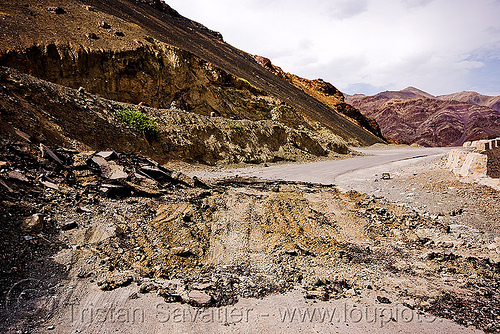 road damage - broken asphalt, bends, broken asphalt, damaged road, ladakh, road damage, switch-backs