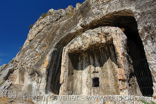 rock-tomb of a pontic king (amasya), amaseia, amasya, archaeology, cliff, harşena, mountain, pontic tombs, pontus, rock cut, rock tombs, rock-tomb, vertical