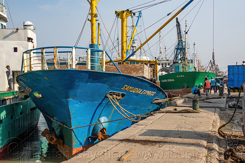 samudra express - general cargo ship, boat, cargo ship, dock, harbor, harbour, merchant ship, surabaya