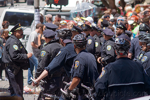 sfpd police crack-down on the bay to breakers footrace festival (san francisco), bay to breakers, crack-down, law enforcement, men, police, sfpd, street party, uniform