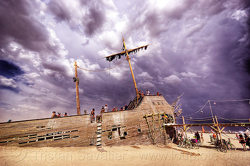 shipwreck in storm, clouds, la llorona, pier 2, ship, shipwreck, storm, stormy sky