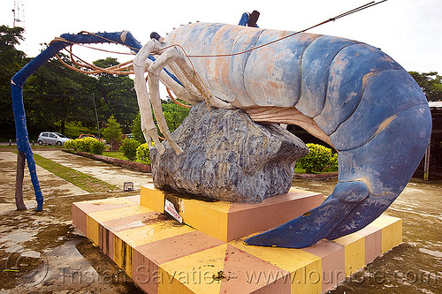 shrimp tail - monument in beluran (borneo), beluran, borneo, giant prawn, giant shrimp, jumbo prawn, landmark, langouste, lobster mutiara, malaysia, monument, rock lobster, sculpture, spiny lobster