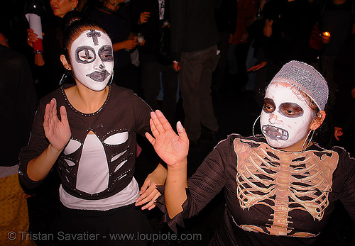 skull makeup - dia de los muertos - halloween (san francisco), costumes, day of the dead, dia de los muertos, face painting, facepaint, halloween, makeup, night