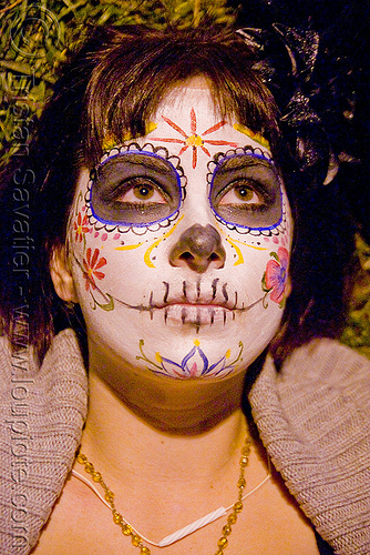 skull makeup - dia de los muertos - halloween (san francisco), day of the dead, dia de los muertos, face painting, facepaint, halloween, night, sugar skull makeup, woman