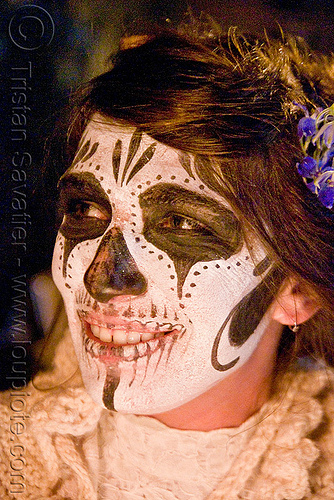 skull makeup - dia de los muertos - halloween (san francisco), day of the dead, dia de los muertos, face painting, facepaint, halloween, night, sugar skull makeup, woman