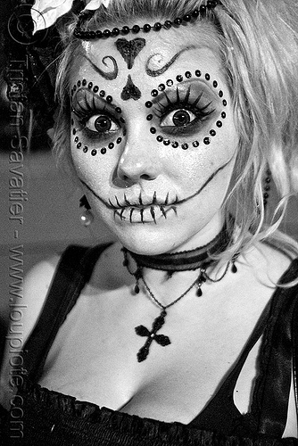 skull makeup - dia de los muertos - halloween (san francisco), bindis, day of the dead, dia de los muertos, face painting, facepaint, halloween, night, sugar skull makeup, woman