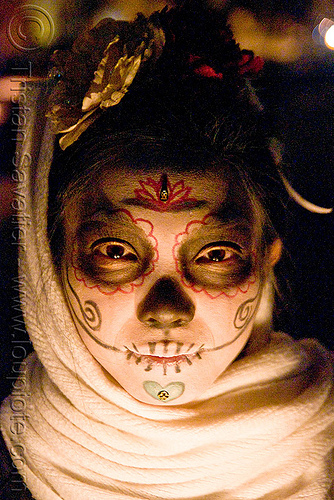 skull makeup - dia de los muertos - halloween (san francisco), day of the dead, dia de los muertos, face painting, facepaint, halloween, night, sugar skull makeup, woman