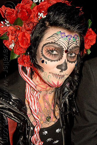 skull makeup - red roses - dia de los muertos - halloween (san francisco), day of the dead, dia de los muertos, face painting, facepaint, flowers, halloween, makeup, night, red, roses, woman