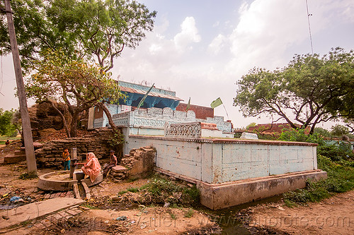 small muslim cemetery in indian village, cemetery, child, hand pump, islam, khoaja phool, kid, muslim, village, water pump, woman, खोअजा फूल