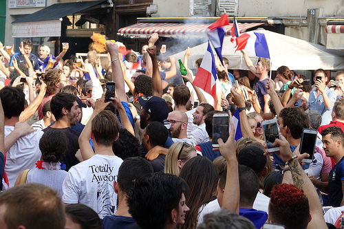 spontaneous street celebration of france winning soccer world championship - finale coupe du monde de football 2018 - supporters (paris), allez les bleus, bleu blanc rouge, coupe du monde de football 2018, crowd, dancing, fifa, french flags, on a gagné, place de la contrescarpe, soccer world cup 2018, street party