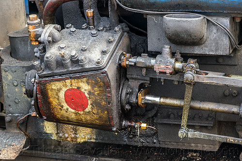 steam locomotive cylinder case and rods (india), cylinder, darjeeling himalayan railway, darjeeling toy train, narrow gauge, piston, railroad, rods, smoke, smoking, steam engine, steam locomotive, steam train engine