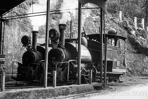 steam train engines - darjeeling (india), 782 mountaineer, 788 tusker, darjeeling himalayan railway, darjeeling toy train, narrow gauge, railroad, smoke, smoking, steam engine, steam locomotive, steam train engine, train depot, train yard