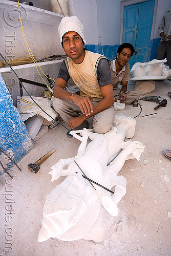 stone carvers in workshop - carving stone statues (jaipur), jaipur, stonecarvers, stonemasons