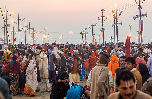 sunrise on kumbh maha snan morning - main bathing day - kumbh mela (india), crowd, dawn, hindu pilgrimage, hinduism, kumbh maha snan, kumbh mela, mauni amavasya, sun, triveni sangam