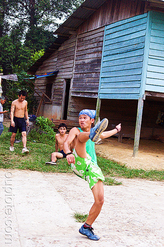 takraw player (borneo), ball game, borneo, gunung mulu national park, kick volleyball, malaysia, man, panan, penan people, player, playing, sepak raga, sepak takraw, sport