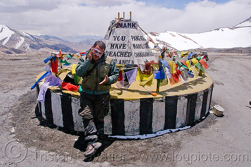 tanglang pass - manali to leh road (india), ben, ladakh, mountain pass, mountains, road marker, sign, taglangla, tanglang pass, tanglangla