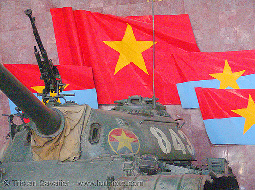 tank 843 - victory - fall of saigon - war - vietnam, army museum, army tank, ho chi minh city, military, red flag, saigon, t-54 tank, tank 843, vietnam flag, vietnam war, yellow