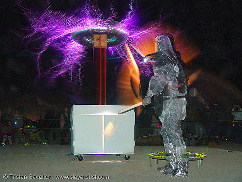 tesla coil - project cerebro - burning man 2005, art installation, burning man at night, cerebro, electric arc, electric discharge, electricity, high voltage, lightnings, nexus camp, nexus theme camp, plasma filaments, productions, project, tesla coil, xefx