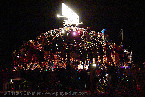 the death guild's thunderdome at night - burning-man 2006, burning man at night, dgtd, geodesic dome