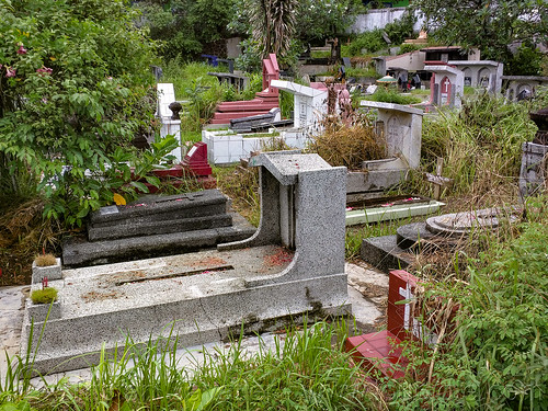 tombs - yogyakarta tpu utaralaya christian cemetery, graves, graveyard, jogjakarta christian cemetery, tombs, tpu utaralaya