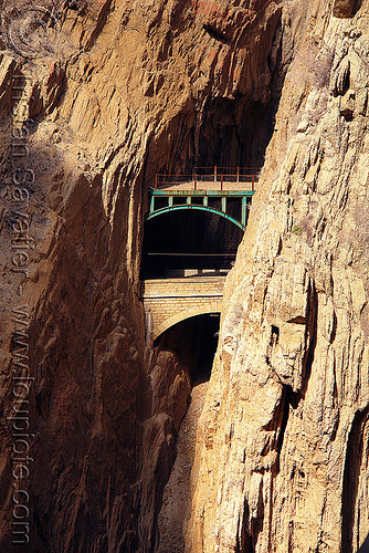 train bridge between two tunnels - el caminito del rey - el chorro gorge (spain), bridges, canyon, cliffs, desfiladero de los gaitanes, el caminito del rey, el camino del rey, el chorro, gorge, mountaineering, mountains, rail bridge, railroad bridge, railway