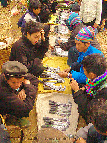 tribe people selling billhooks at the market - vietnam, billhooks, hill tribes, indigenous, mèo vạc, sickle, street market, street seller
