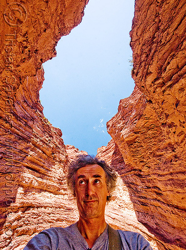 tristan savatier - quebrada de las conchas - cafayate (argentina), argentina, calchaquí valley, canyon, cliffs, man, noroeste argentino, quebrada de cafayate, quebrada de las conchas, rock, self portrait, selfie, valles calchaquíes