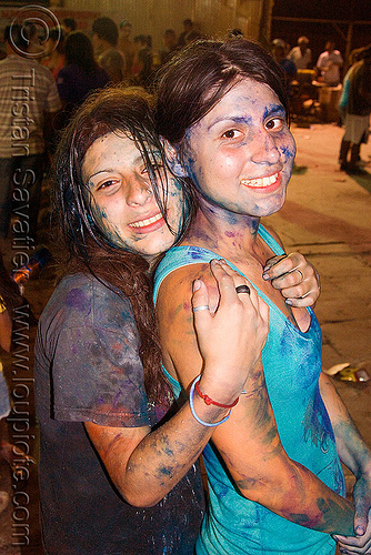 two girls covered with dye colored powder and having fun at the carnaval - carnival in jujuy capital (argentina), andean carnival, argentina, dirty, friends, jael, jujuy capital, natalia, naty, noroeste argentino, san salvador de jujuy, women