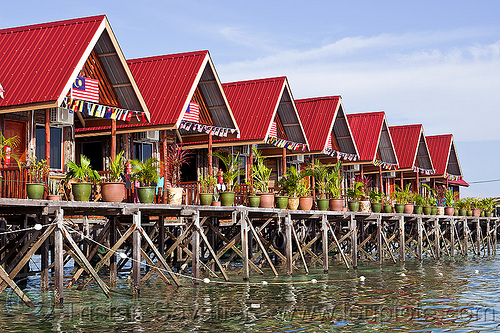 uncle chan dive resort on mabul island (borneo), borneo, dive center, dive resort, diving, houses, island, mabul, malaysia, pier, row, scubadiving, sipadan, uncle chan