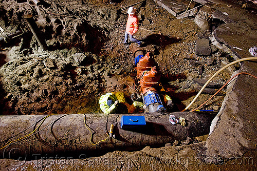 water main pipeline and cutoff valves - sinkhole - utility workers fixing broken water main (san francisco), awwa c515, construction workers, cut-off valves, gate valves, hetch hetchy water system, high-visibility vest, night, reflective vest, repairing, resilient, safety helmet, safety vest, sfpuc, sink hole, utility crew, utility workers, water department, water main, water pipe, working