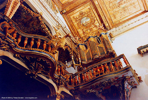 wind organ in santo antonio church, tiradentes (brazil), balcony, baroque, brazil, church, inside, interior, minas gerais, santo antonio, tiradentes, wind organ