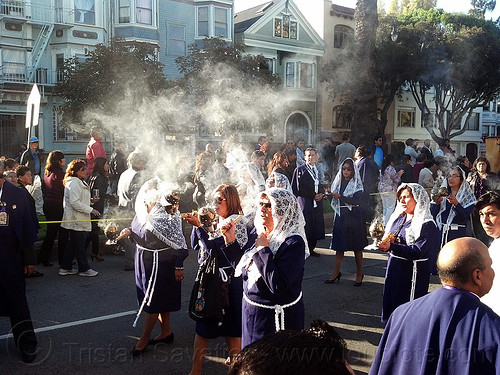 women holding thuribles with incense in catholic procession, backlight, censers, crowd, incense, lace, lord of miracles, parade, peruvians, señor de los milagros, smoke, smoking, thuribles, veiled, white veils, women