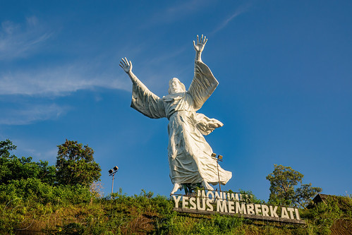 yesus memberkati statue - jesus blesses - manado, blessing, christ, jesus, manado, statue