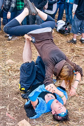 acro yoga - renegade free rave party in golden gate park (san francisco), acro yoga, apollo solare, bronwynn, man, party, raver, woman