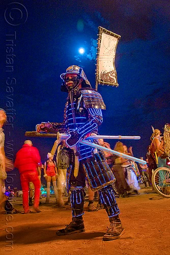 burning man - el-wire samurai, armor, armour, banner, burning man at night, el-wire, flag, full moon, mark, mochitoki, samurai, soldier, swords, warrior