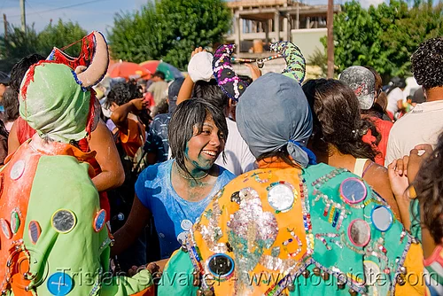 carnaval - carnival in jujuy capital (argentina), argentina, careta de diablo, carnaval de la quebrada, costumes, dancing, diablo carnavalero, diablo de carnaval, diablos carnavaleros, diablos de carnaval, folklore, indigenous culture, jujuy capital, mask, men, mirrors, noroeste argentino, quechua culture, san salvador de jujuy, tribal, women