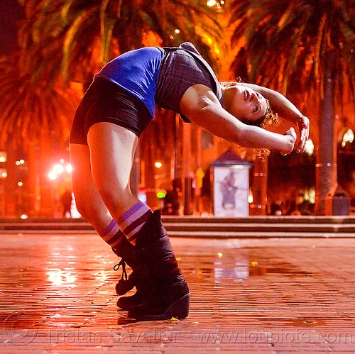 Contortionist Leaning Backward - Street Artist (San Francisco)