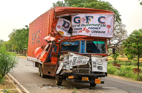 dgfc truck accident - frontal collision (india), delhi gujarat fleet carrier, dgfc, frontal collision, head-on collision, lorry accident, road crash, tata motors, traffic accident, traffic crash, truck accident, wreck