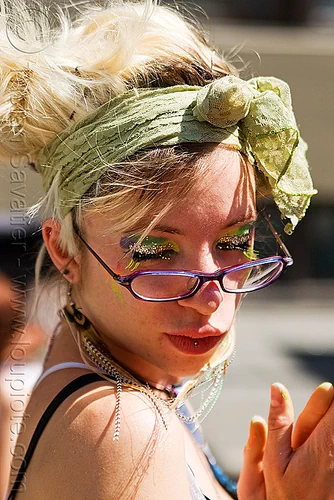 glittery eye makeup, cressie mae, eye-wear, eyeglasses, glittery eye makeup, prescription glasses, spectacles, woman