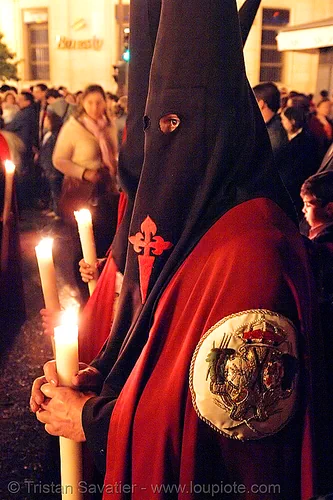 hermandad de los panaderos - semana santa en sevilla, candles, easter, hermandad de los panaderos, nazarenos, night, red, semana santa, sevilla