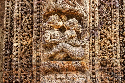 maithuna - erotic sculpture of couple sitting - konark sun temple (india), erotic sculptures, erotic stone carving, hindu temple, hinduism, konark sun temple, maithuna