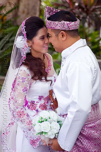 malay wedding - kuching (borneo), borneo, bridal bouquet, bride, groom, kuching, malay wedding, malaysia, man, traditional wedding, wedding dress, white flowers, white roses, woman