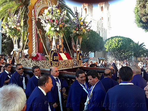 portadores carrying the paso del señor de los milagros, church, crowd, float, lord of miracles, mission dolores, mission san francisco de asís, parade, paso de cristo, peruvians, portador, portadores, sacred art, señor de los milagros
