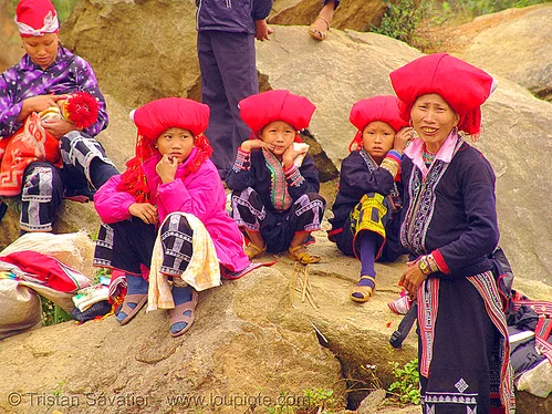 red dao tribe women and children - vietnam, asian woman, asian women, children, childs, colorful, dzao tribe, girls, headdress, hill tribes, indigenous, kids, red dao tribe, red zao tribe, sitting, yao tribe