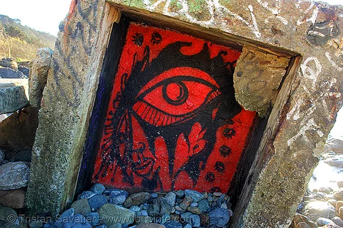 red eyes graffiti (san francisco), eye graffiti, red eyes