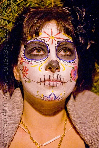 skull makeup - dia de los muertos - halloween (san francisco), day of the dead, dia de los muertos, face painting, facepaint, halloween, night, sugar skull makeup, woman