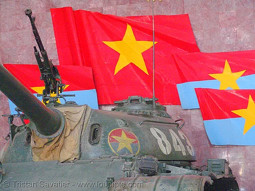 Tank 843 - Victory - Fall of Saigon - War - Vietnam