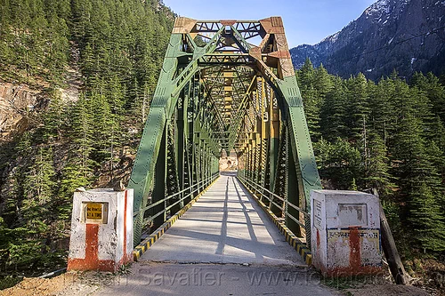 truss bridge - road bridge - bhagirathi valley (india), bhagirathi valley, forest, jadh ganga bridge, mountains, road, single lane, truss bridge, vanishing point