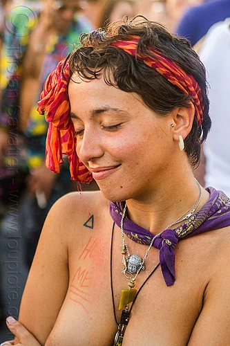 yassmine dancing at decompression 2014 (san francisco), bandana, dancing, headband, hippie, jewelry, necklaces, shoulder tattoo, triangle tattoo, woman, yassmine